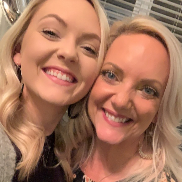 Meet your Posher, Andrea - Picture 1 of 1